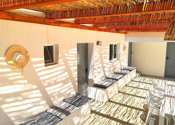 Chrysanthi Villa, Living In Nature