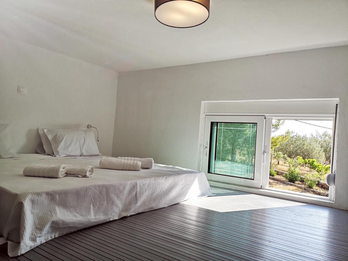 Villa Chrysanthi Villa, Living In Nature